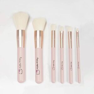 Hello Kitty® "The Core" 6-PC BRUSH SET